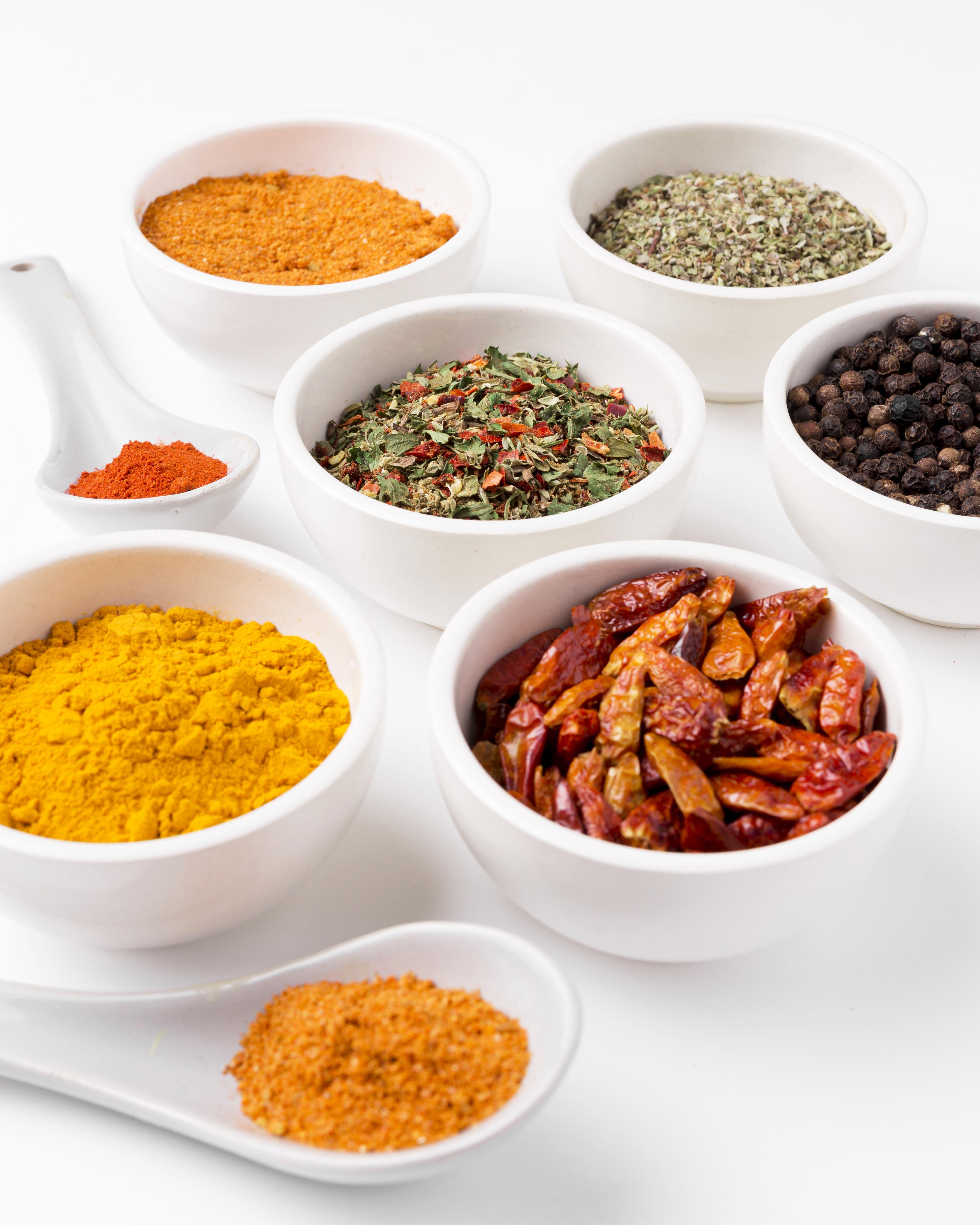 high-angle-bowls-with-spices